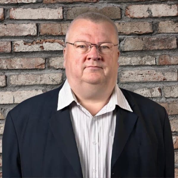 Andrew Turton