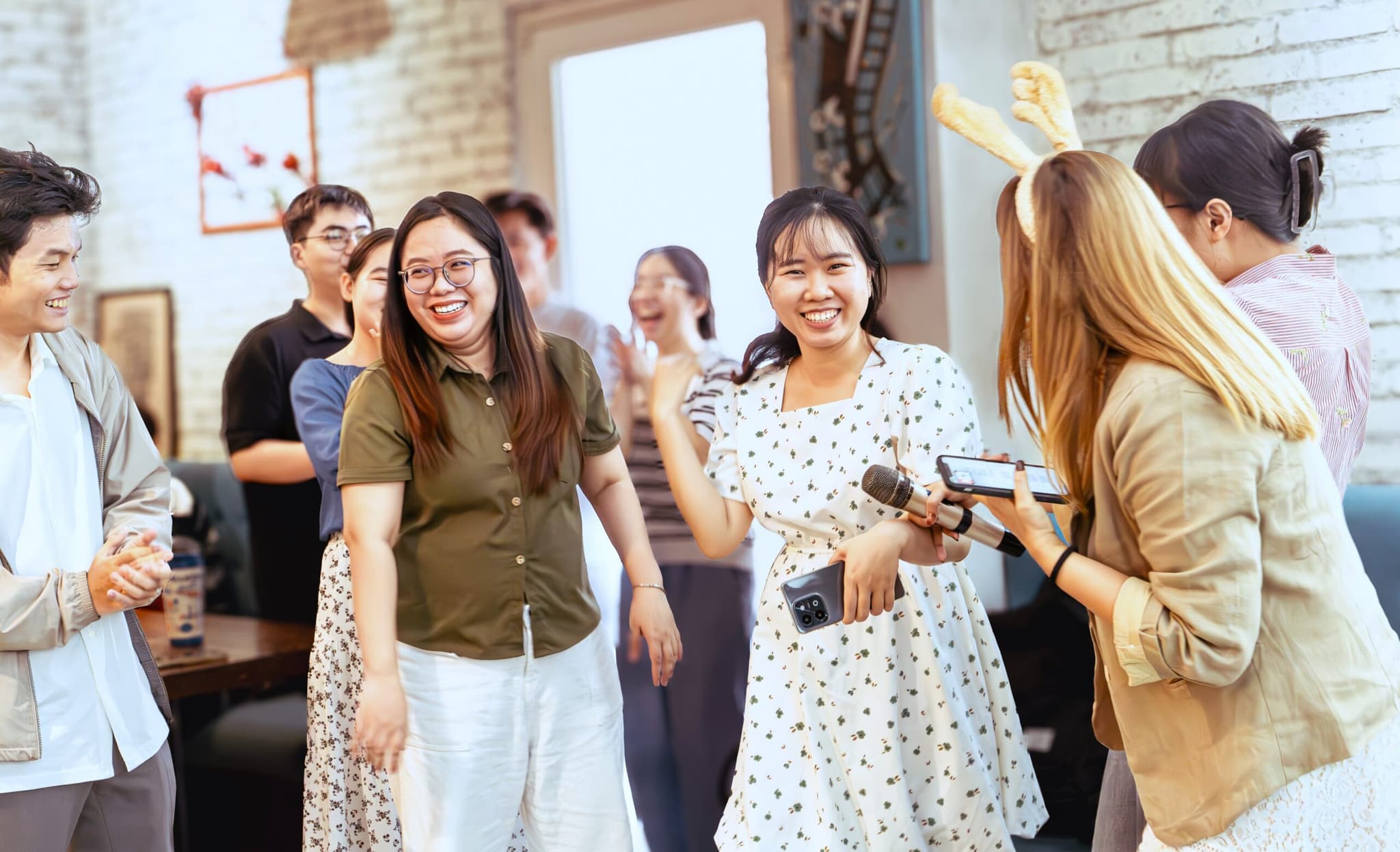 TRGers laughing together at an Ice Breaking session