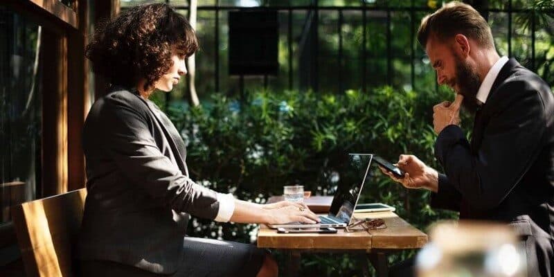 Chuyên nghiệp nơi công sở – Nên và Không nên làm gì?